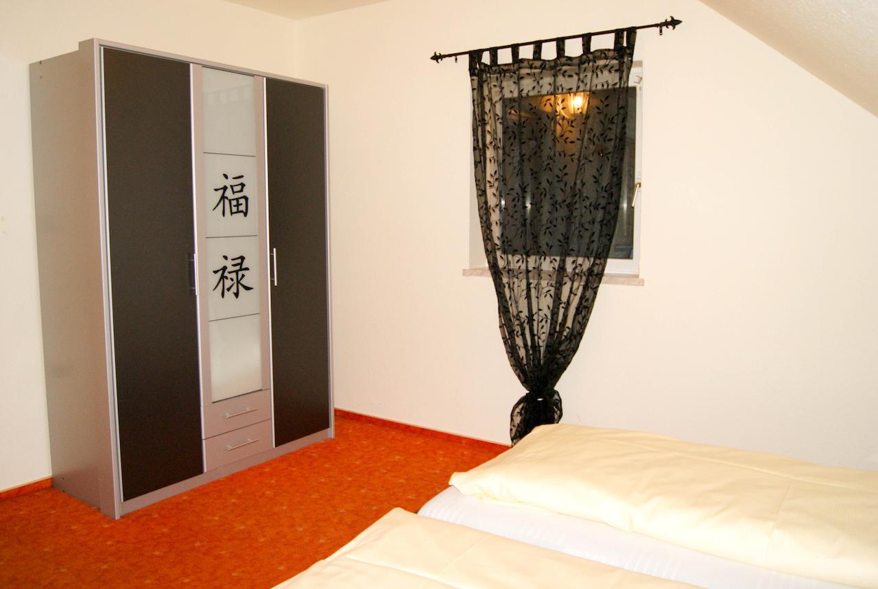 Hotel Schonunger Bucht Waigolshausen Room photo