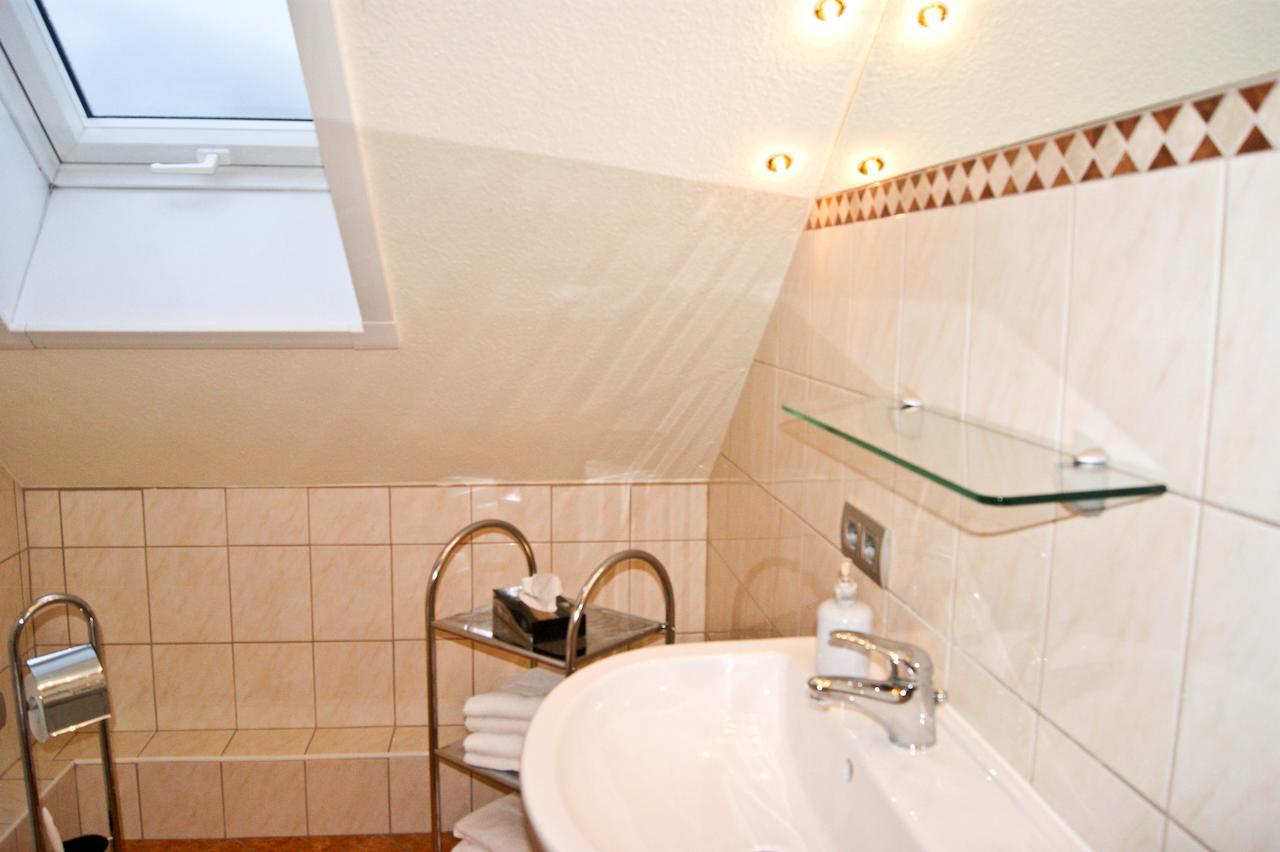 Hotel Schonunger Bucht Waigolshausen Room photo